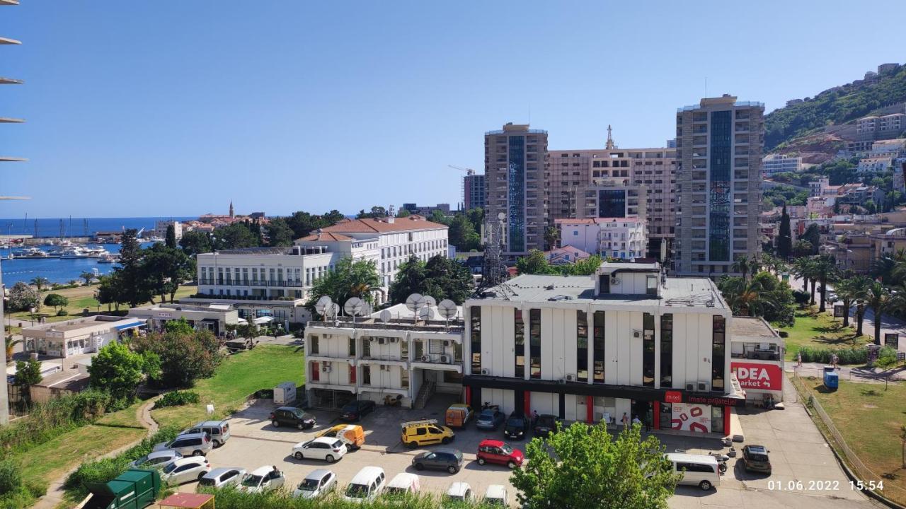 Apartments Lora In Apart-Hotel Budva Kültér fotó