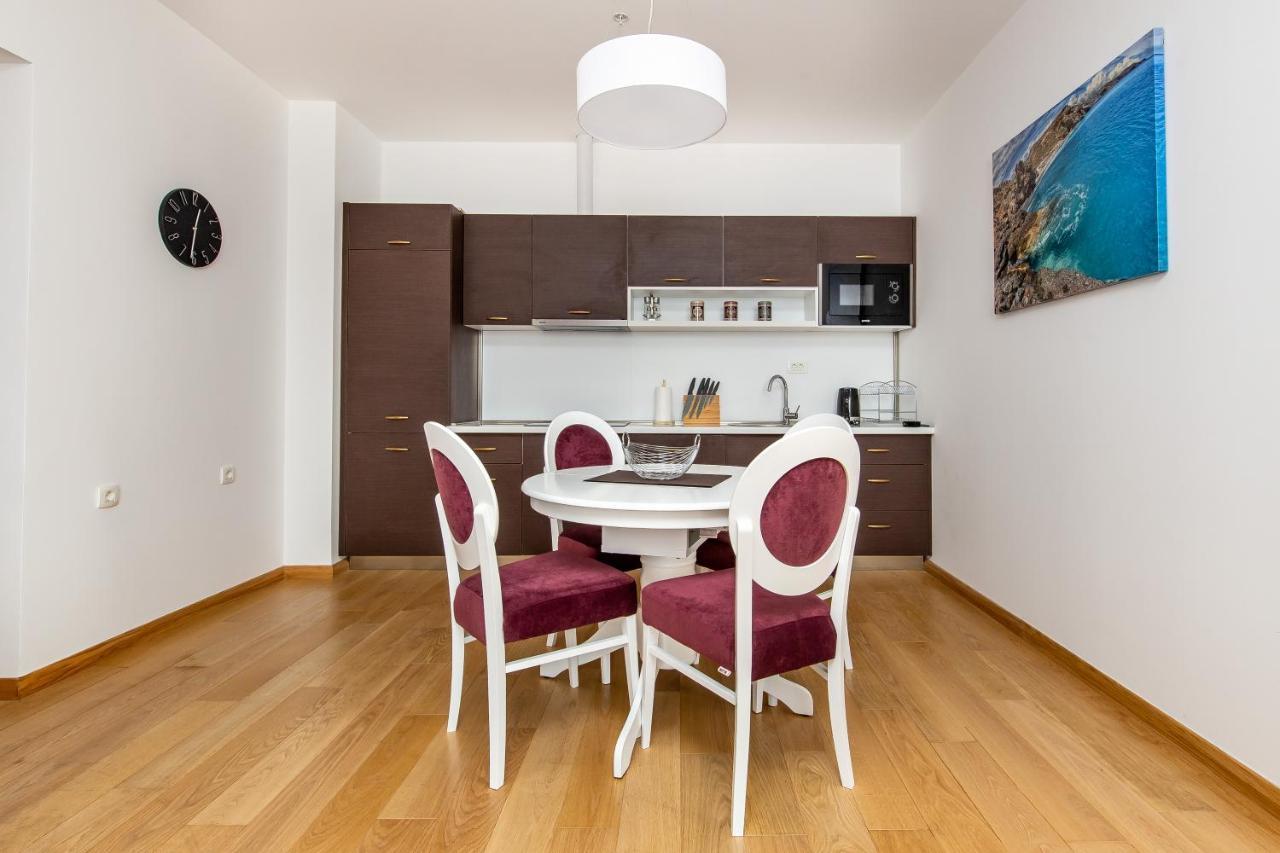 Apartments Lora In Apart-Hotel Budva Kültér fotó