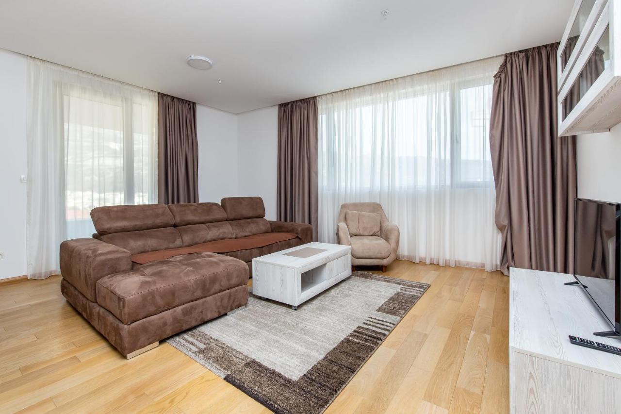 Apartments Lora In Apart-Hotel Budva Kültér fotó
