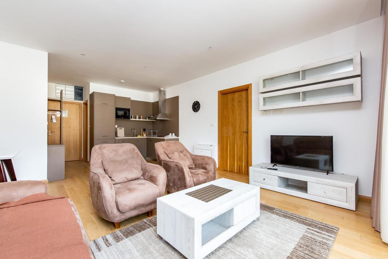 Apartments Lora In Apart-Hotel Budva Kültér fotó