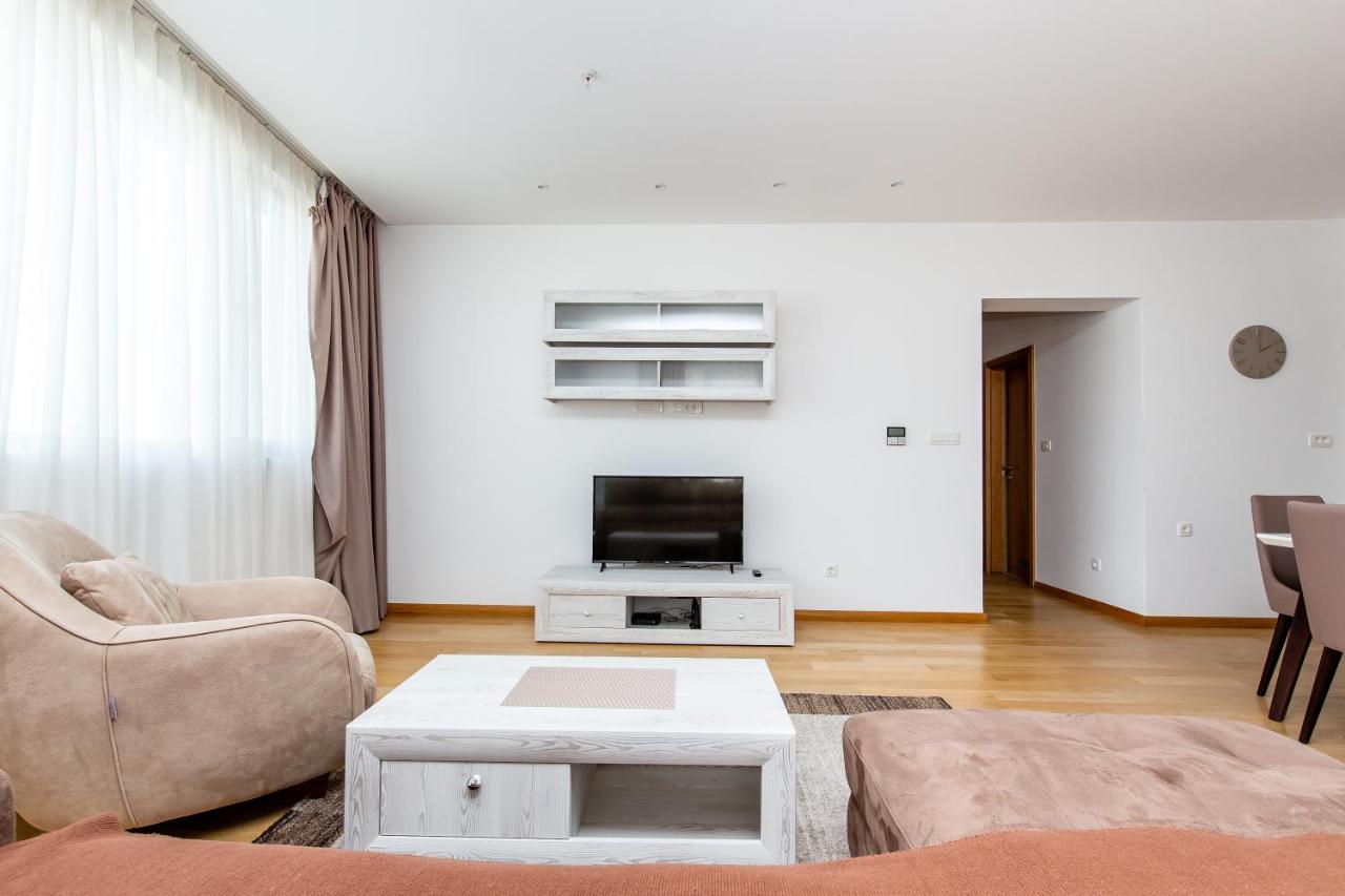 Apartments Lora In Apart-Hotel Budva Kültér fotó